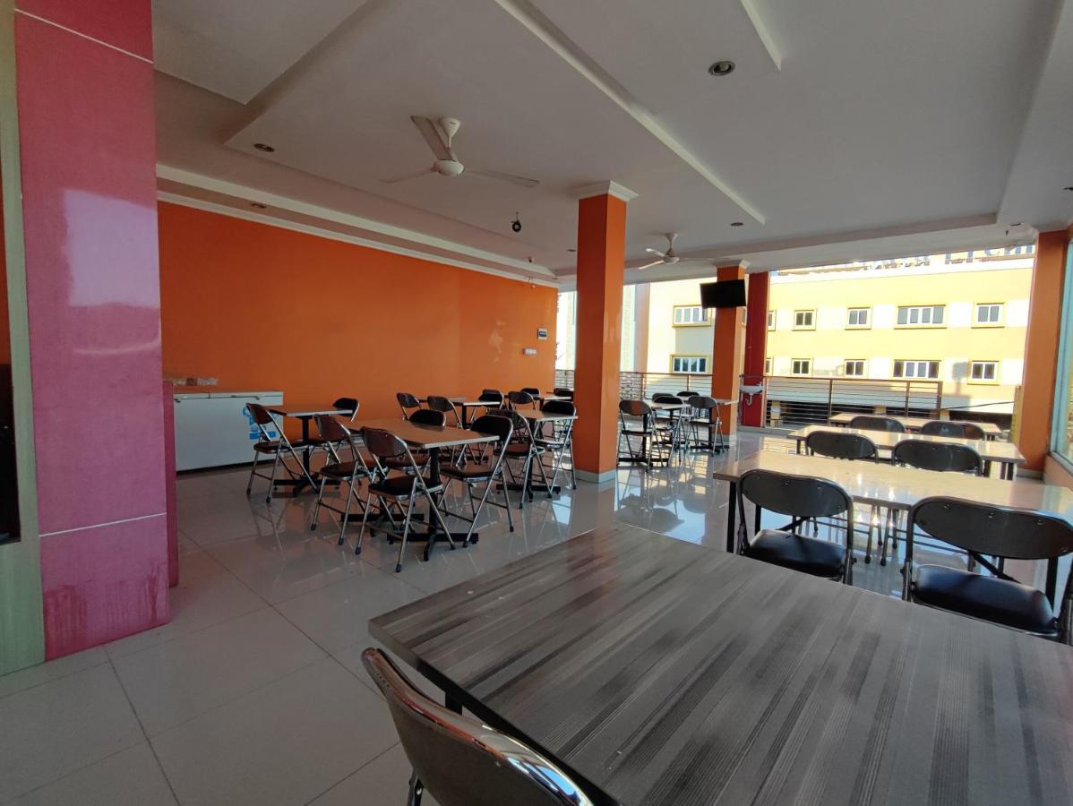 Collection O 91464 7 Dream Hotel باليمبانغْ المظهر الخارجي الصورة